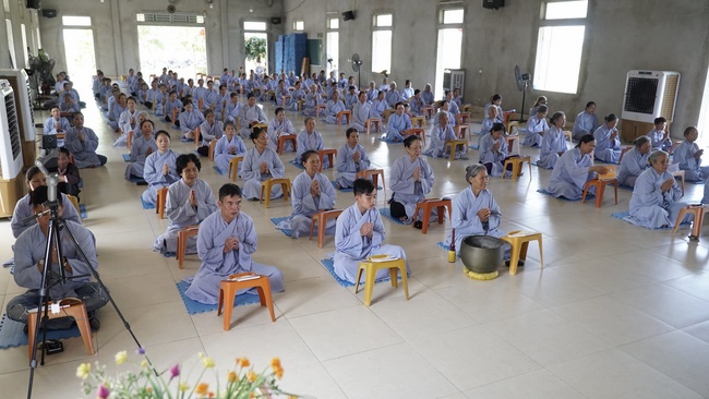 One-day Retreat at Dong Cao Pagoda.