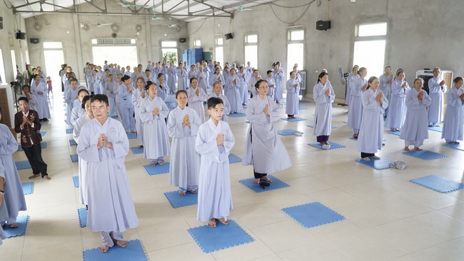 One-day Retreat at Dong Cao Pagoda.
