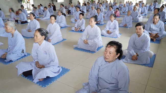 One-day Retreat at Dong Cao Pagoda.