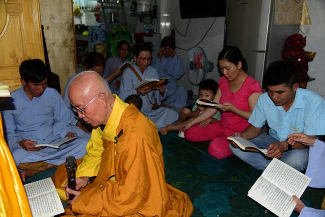 Shop opening ceremony and the rite praying for peacefulness.