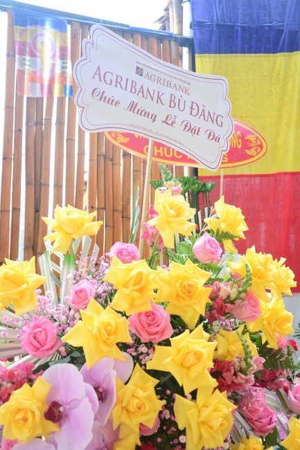 The ceremony of putting the first stone for construction of the main hall of Dang Phap pagoda in Binh Phuoc.