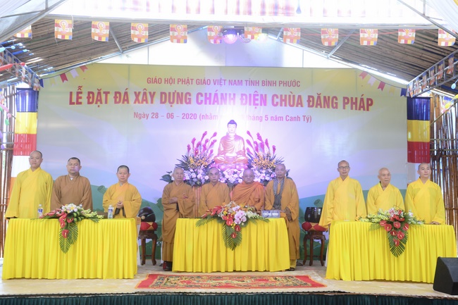 The ceremony of putting the first stone for construction of the main hall of Dang Phap pagoda in Binh Phuoc.