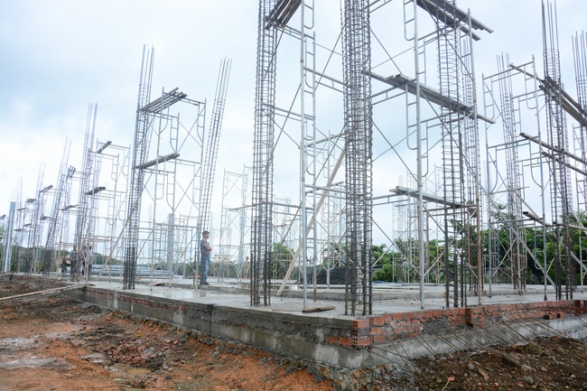 The ceremony of putting the first stone for construction of the main hall of Dang Phap pagoda in Binh Phuoc.