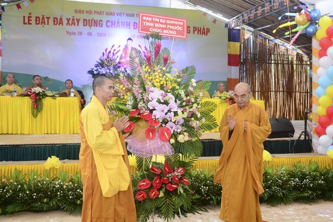 The ceremony of putting the first stone for construction of the main hall of Dang Phap pagoda in Binh Phuoc.