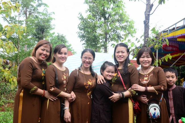 The ceremony of putting the first stone for construction of the main hall of Dang Phap pagoda in Binh Phuoc.