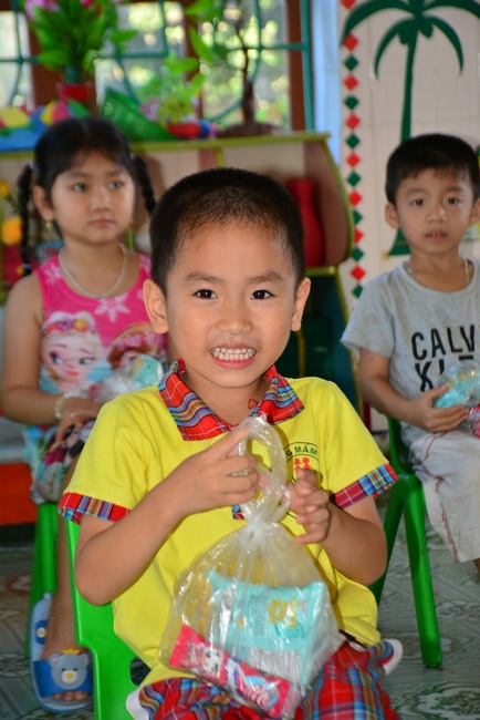 Vui tết thiếu nhi tại chùa Tây Khánh, Thái Bình