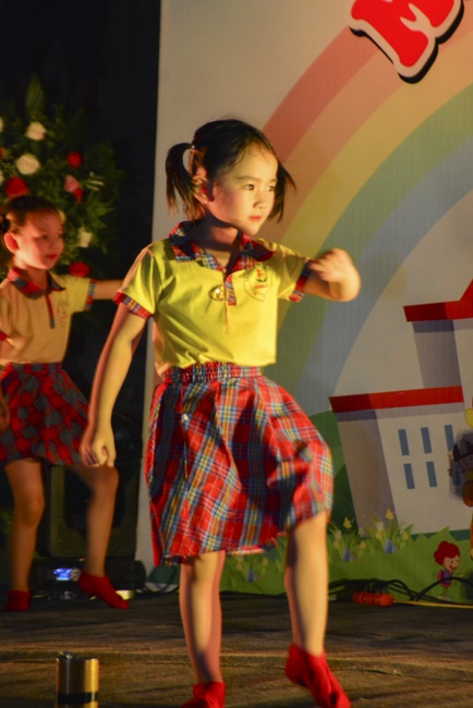 Vui tết thiếu nhi tại chùa Tây Khánh, Thái Bình