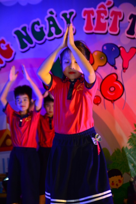 Vui tết thiếu nhi tại chùa Tây Khánh, Thái Bình