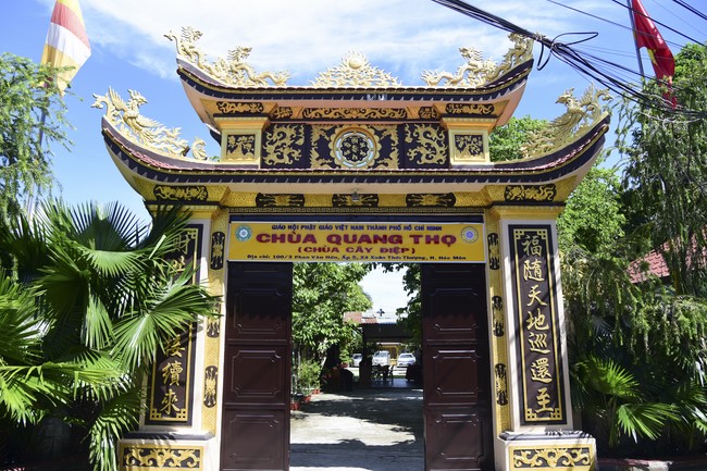 Monks of Hoang Phap Pagoda Joining in the Monastic Confession