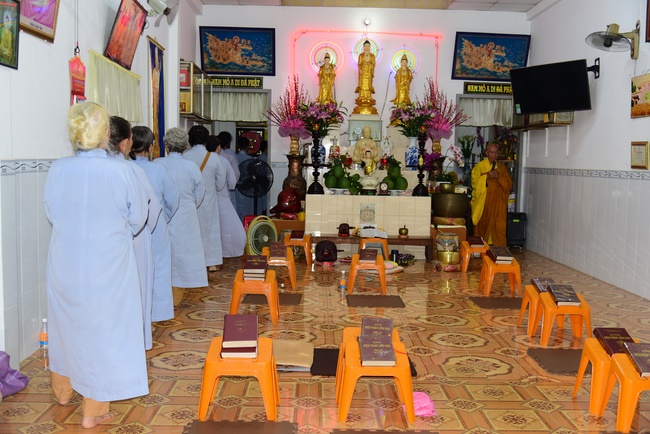 Repentant Ceremony at Minh Chat  ashram in Can Tho