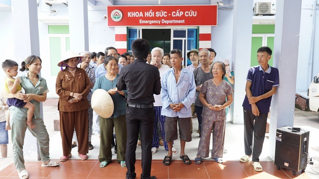 Charity of  Dong Cao pagoda