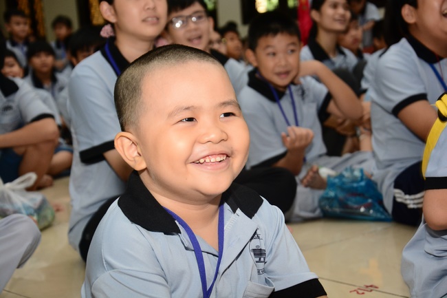 Children Retreat Titled ‘I Return to the Buddha’