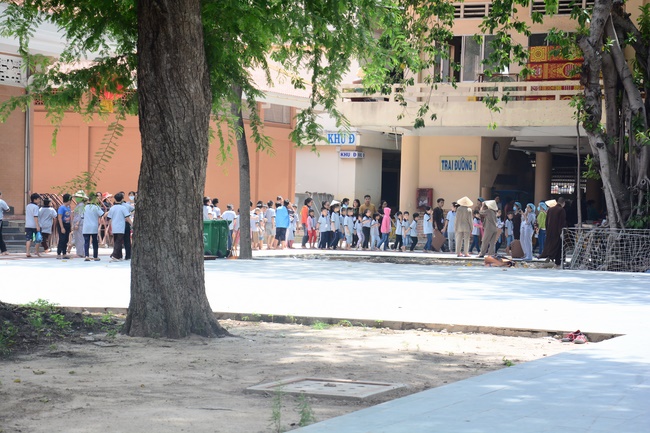 Children Retreat Titled ‘I Return to the Buddha’