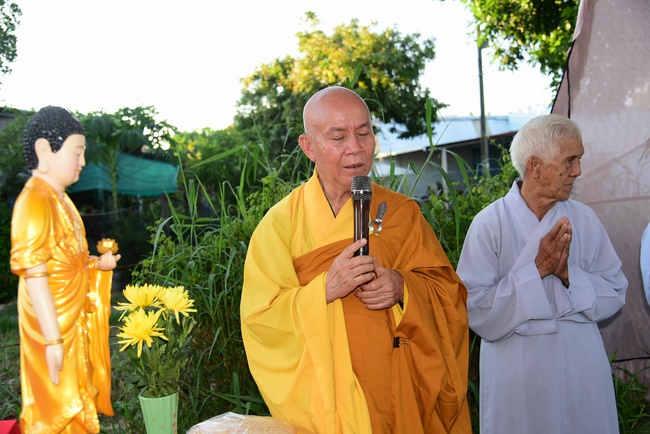 Liberating creatures at Binh My ferry and praying for peacefulness.