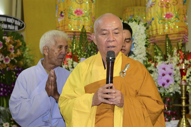 The  praying rite for rebirth in Binh Thanh District.