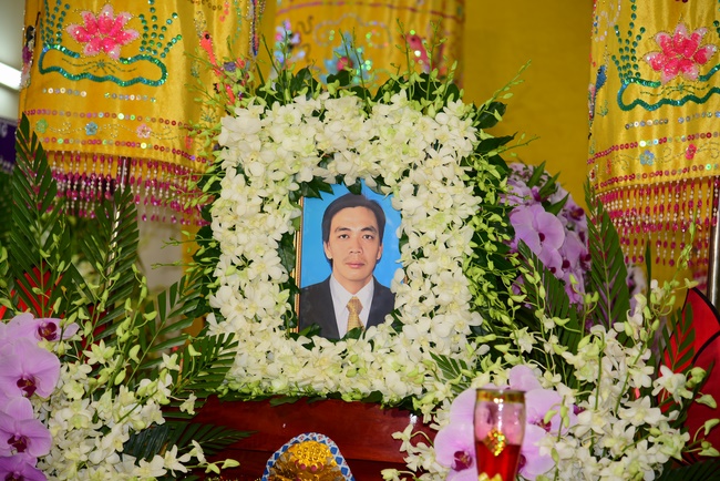 The  praying rite for rebirth in Binh Thanh District.