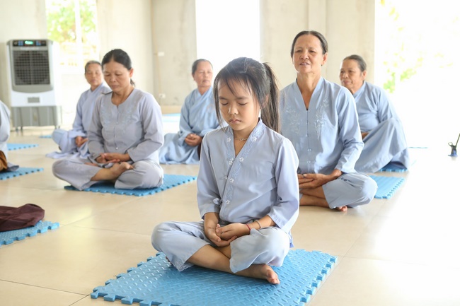 Khóa tu một ngày tại chùa Đống Cao