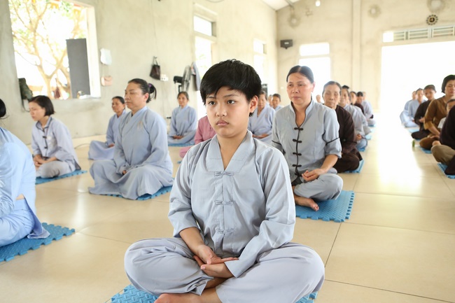 Khóa tu một ngày tại chùa Đống Cao