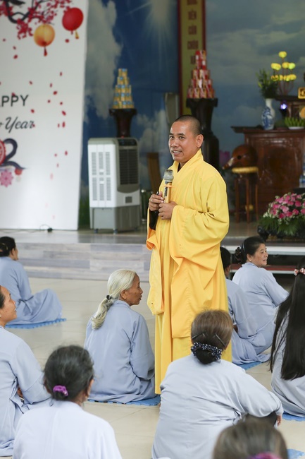 Khóa tu một ngày tại chùa Đống Cao