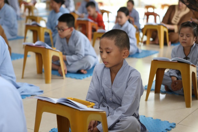 Khóa tu một ngày tại chùa Đống Cao