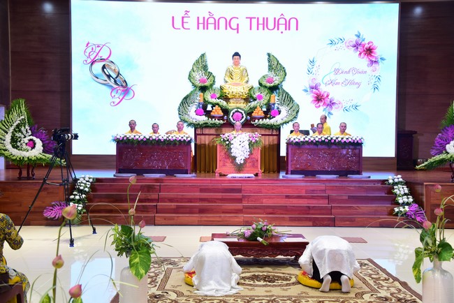 The Wedding Ceremony at the pagoda