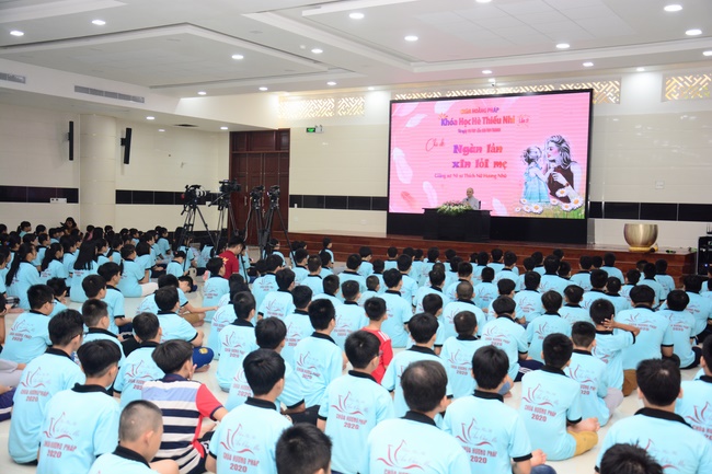 The 3rd-day Children 's Summer Retreat