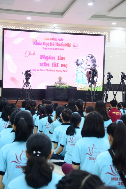 The 3rd-day Children 's Summer Retreat