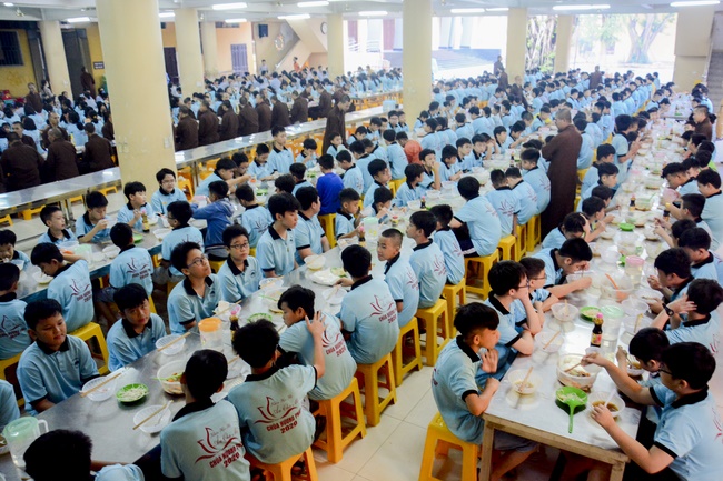 The 3rd-day Children 's Summer Retreat