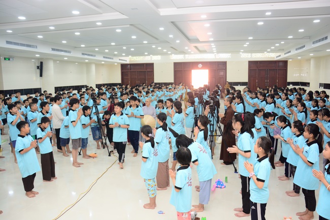 The 3rd-day Children 's Summer Retreat