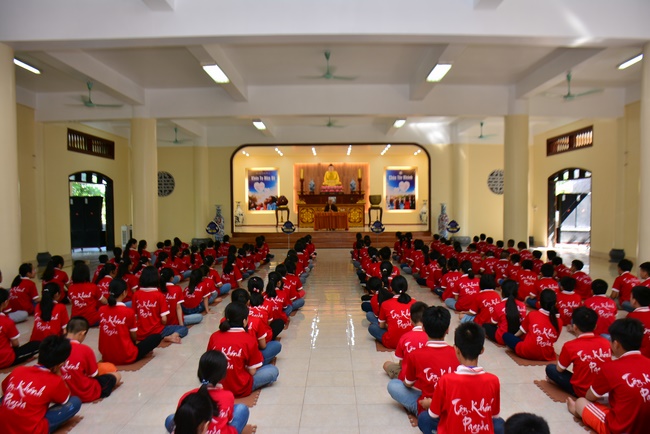 Children Summer Retreat at Tay Khanh Pagoda
