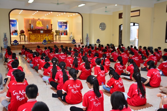 Children Summer Retreat at Tay Khanh Pagoda