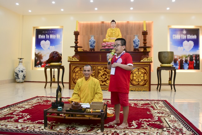 Children Summer Retreat at Tay Khanh Pagoda