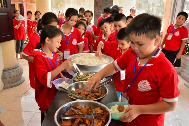 Children Summer Retreat at Tay Khanh Pagoda