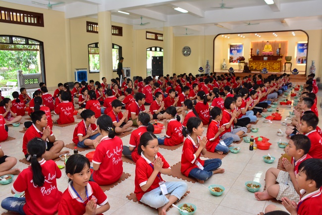 Children Summer Retreat at Tay Khanh Pagoda
