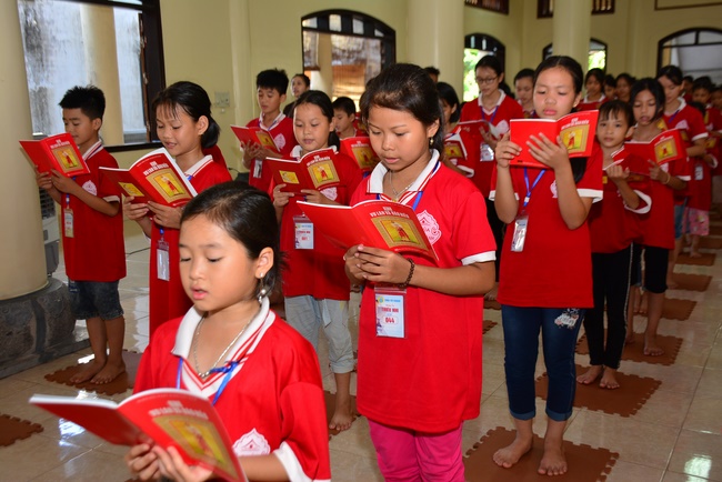 Children Summer Retreat at Tay Khanh Pagoda