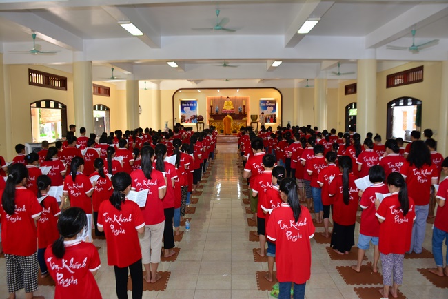 Children Summer Retreat at Tay Khanh Pagoda