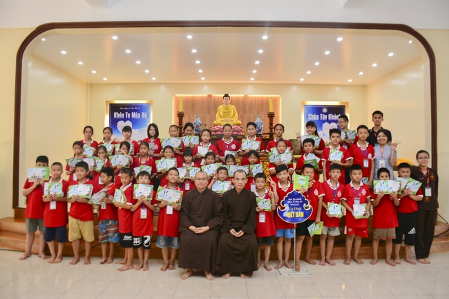 Children Summer Retreat at Tay Khanh Pagoda
