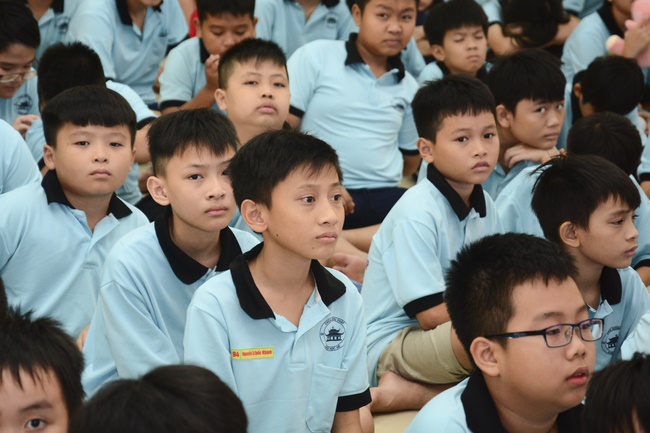 The 4th-day Children 's Summer Retreat