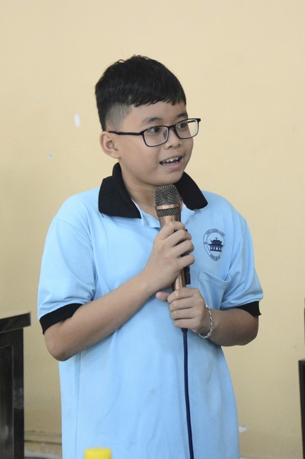 The 4th-day Children 's Summer Retreat