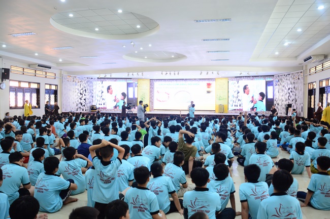 The 4th-day Children 's Summer Retreat