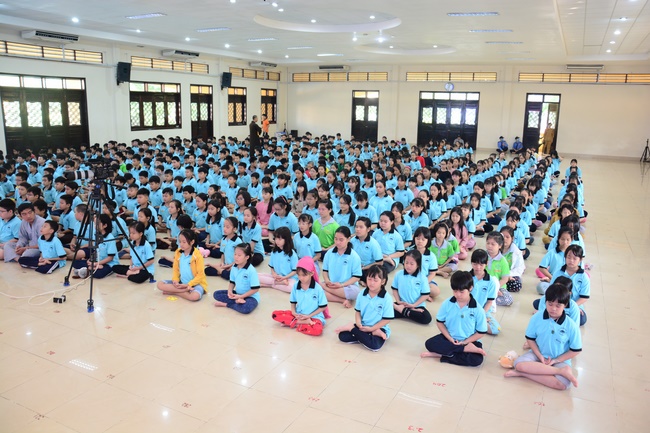 The 4th-day Children 's Summer Retreat