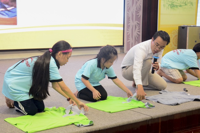 The 4th-day Children 's Summer Retreat