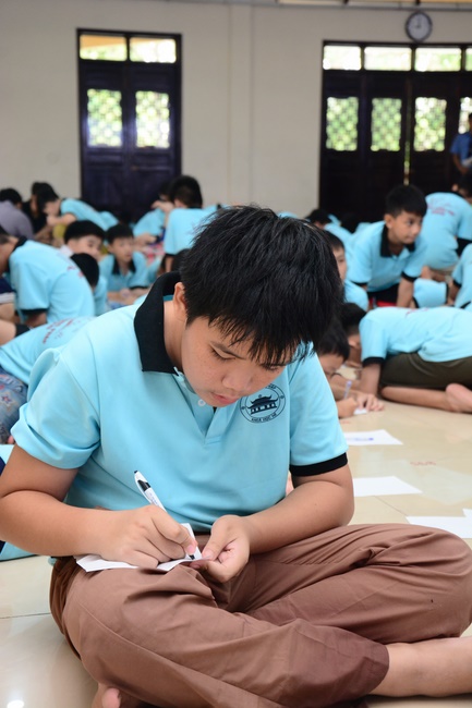 The 5th-day Children 's Summer Retreat