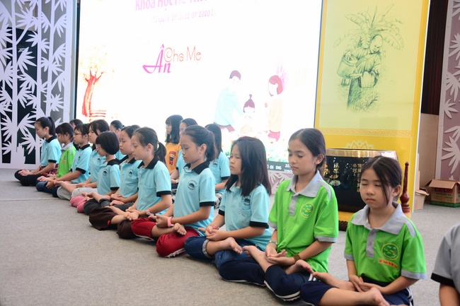 The 5th-day Children 's Summer Retreat