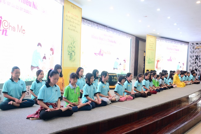 The 5th-day Children 's Summer Retreat