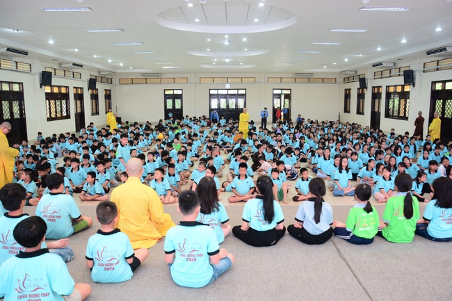 The 5th-day Children 's Summer Retreat