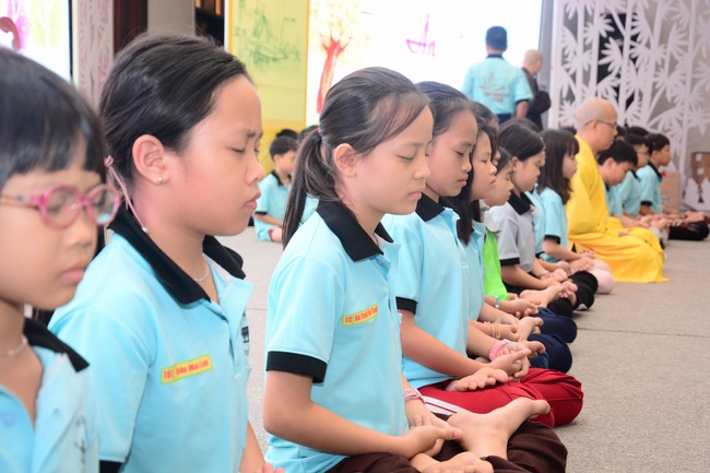 The 5th-day Children 's Summer Retreat