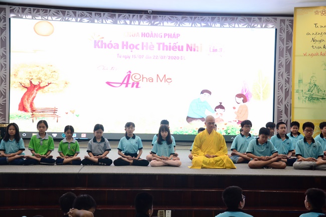 The 5th-day Children 's Summer Retreat