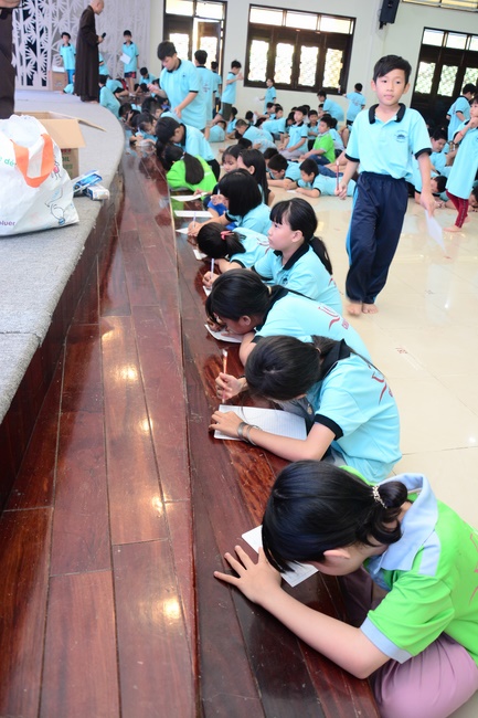 The 5th-day Children 's Summer Retreat