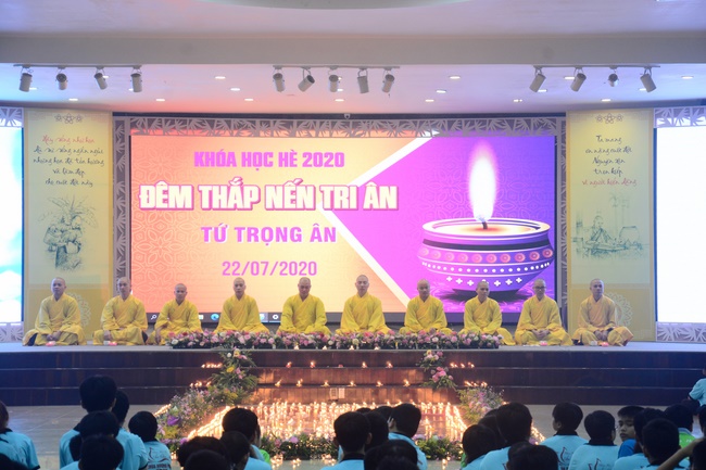The Candle-Lighting Night Showing Gratitude in the Children Summer Retreat